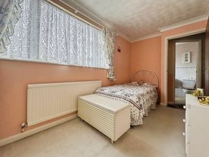 Manor Road- click for photo gallery